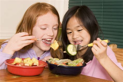 What are 5 healthy eating habits for kids?